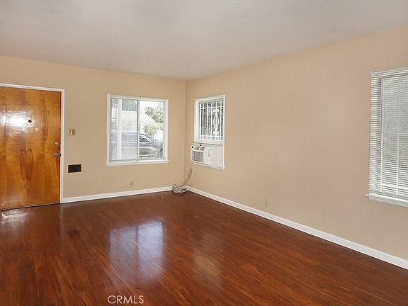 4th image of 6449 Lemon Ave