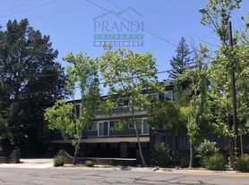 1562 Sir Francis Drake Blvd, San Anselmo, CA