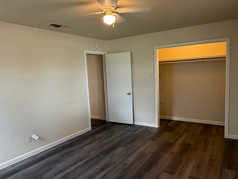 3607 45th St — Photo 9