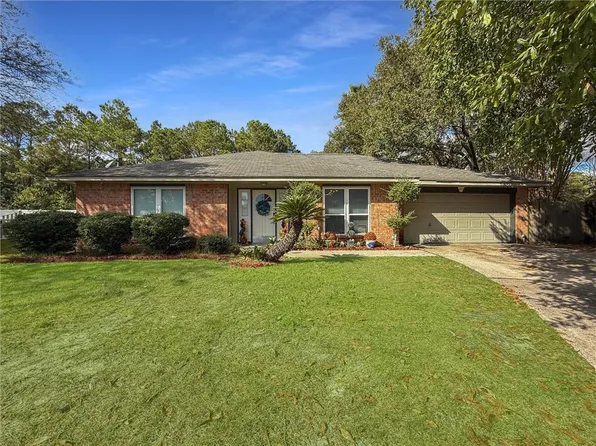 809 Lake Felicity Ct, Slidell, LA 70461