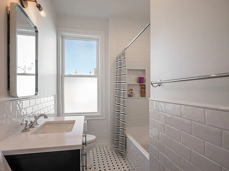 31 Randolph Pl NW — Photo 16