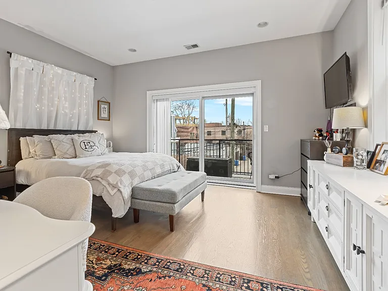 1513 W Diversey Pkwy #1517-3W — Photo 7