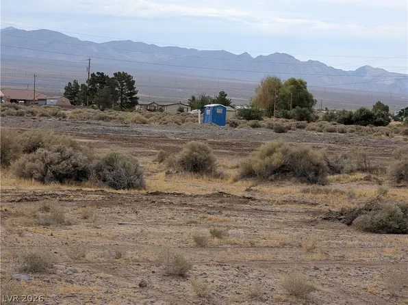 5341 N Timberland Dr, Pahrump, NV 89060