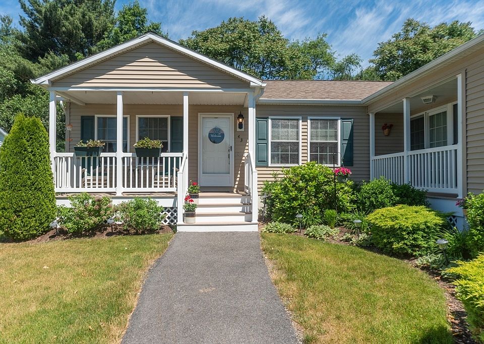 1st image of 43 Fieldstone Cir