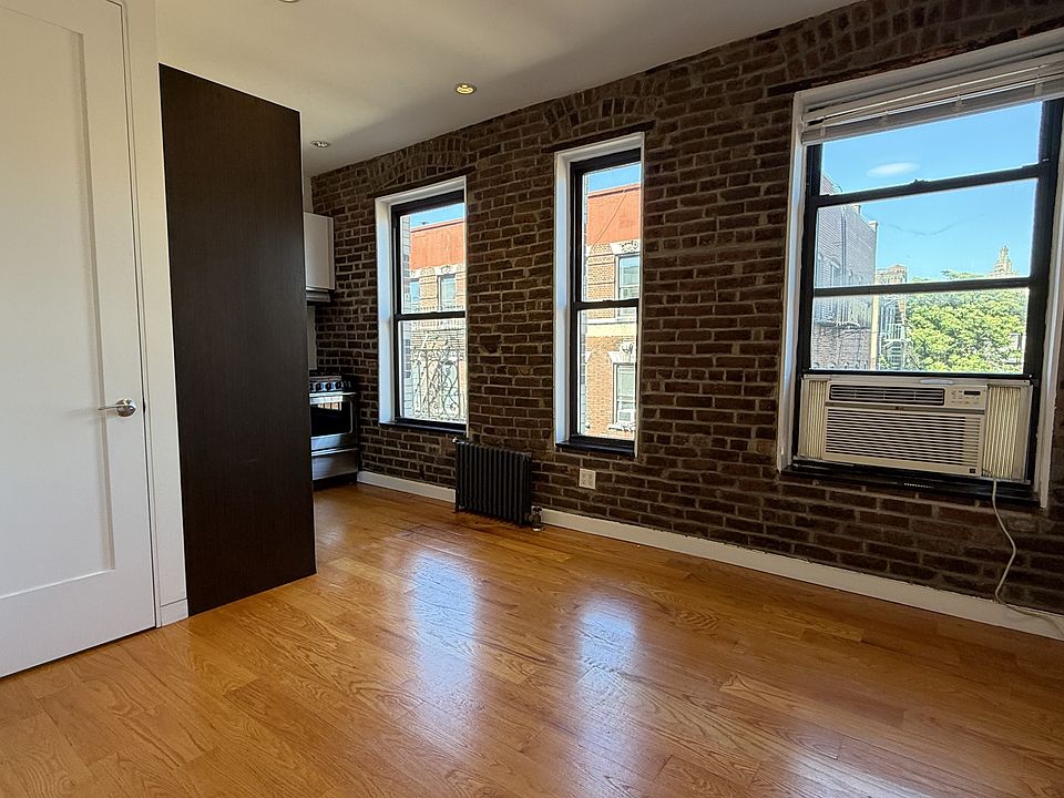 1st image of 35 Bedford St APT 32