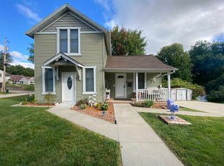 1811 Cannon St, Dubuque, IA 52003