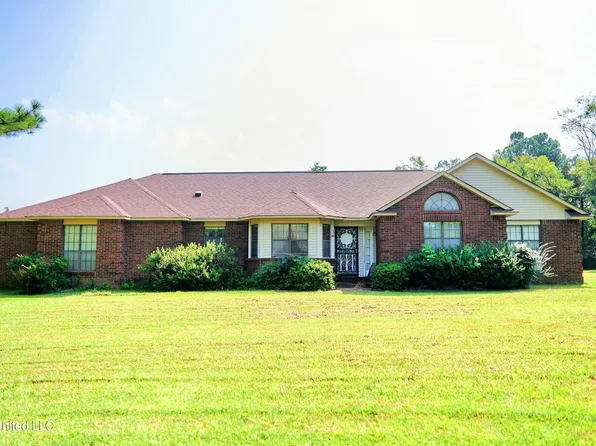 443 Victoria Rd, Byhalia, MS 38611
