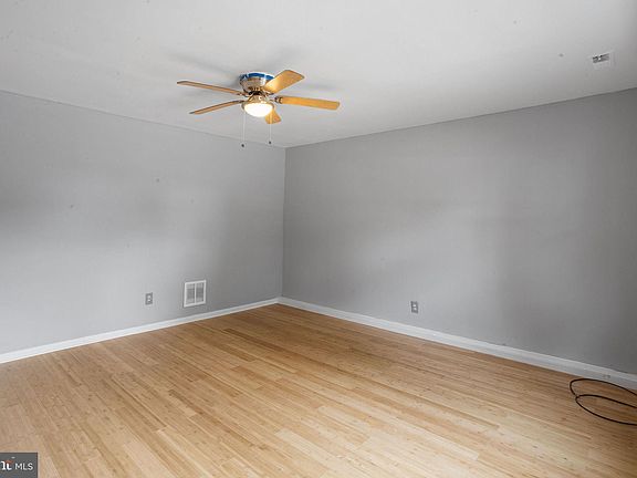 4th image of 473 Washington Ave