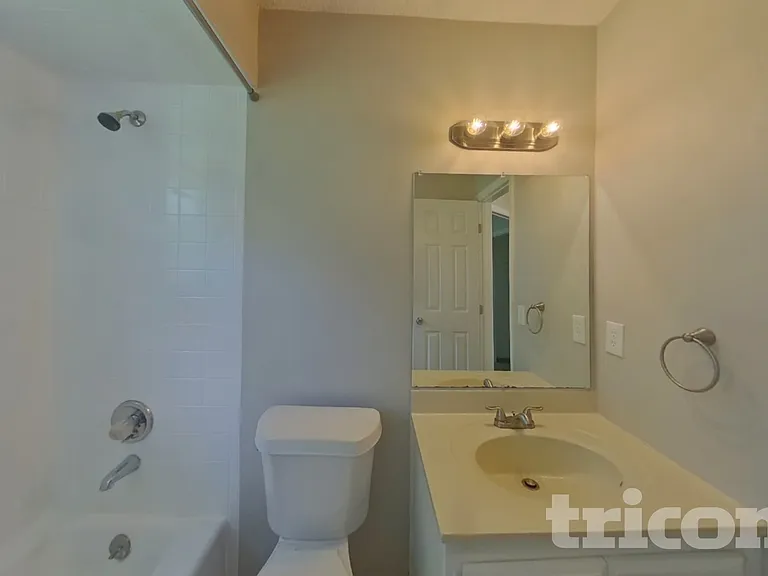 2159 Acorn Mnr — Photo 11