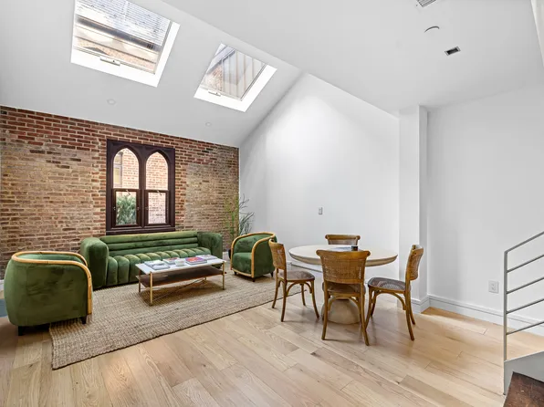 232 Adelphi Street image 1 of 14