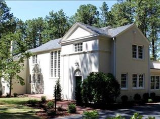 395 Fairway Dr, Pinehurst, NC 28387