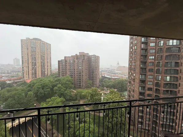 1225 Lasalle Ave APT 1502, Minneapolis, MN 55403