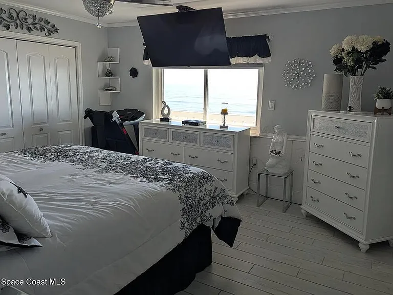 1273 Jimmy Buffett Memorial Hwy #211 — Photo 13