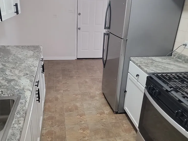 15907 Debra Dr — Photo 11