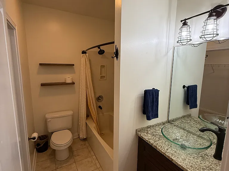 350 N Meridian St #208 — Photo 22