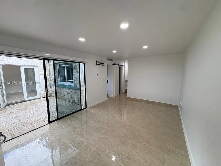 15003 Coconut Ct — Photo 12