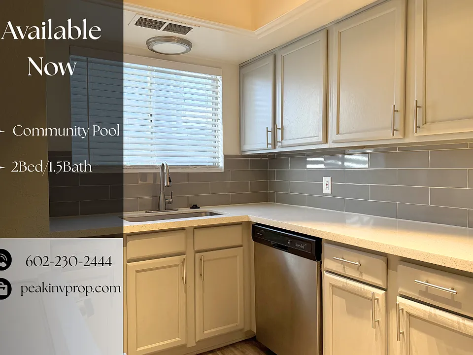 3120 E Paradise Ln #12