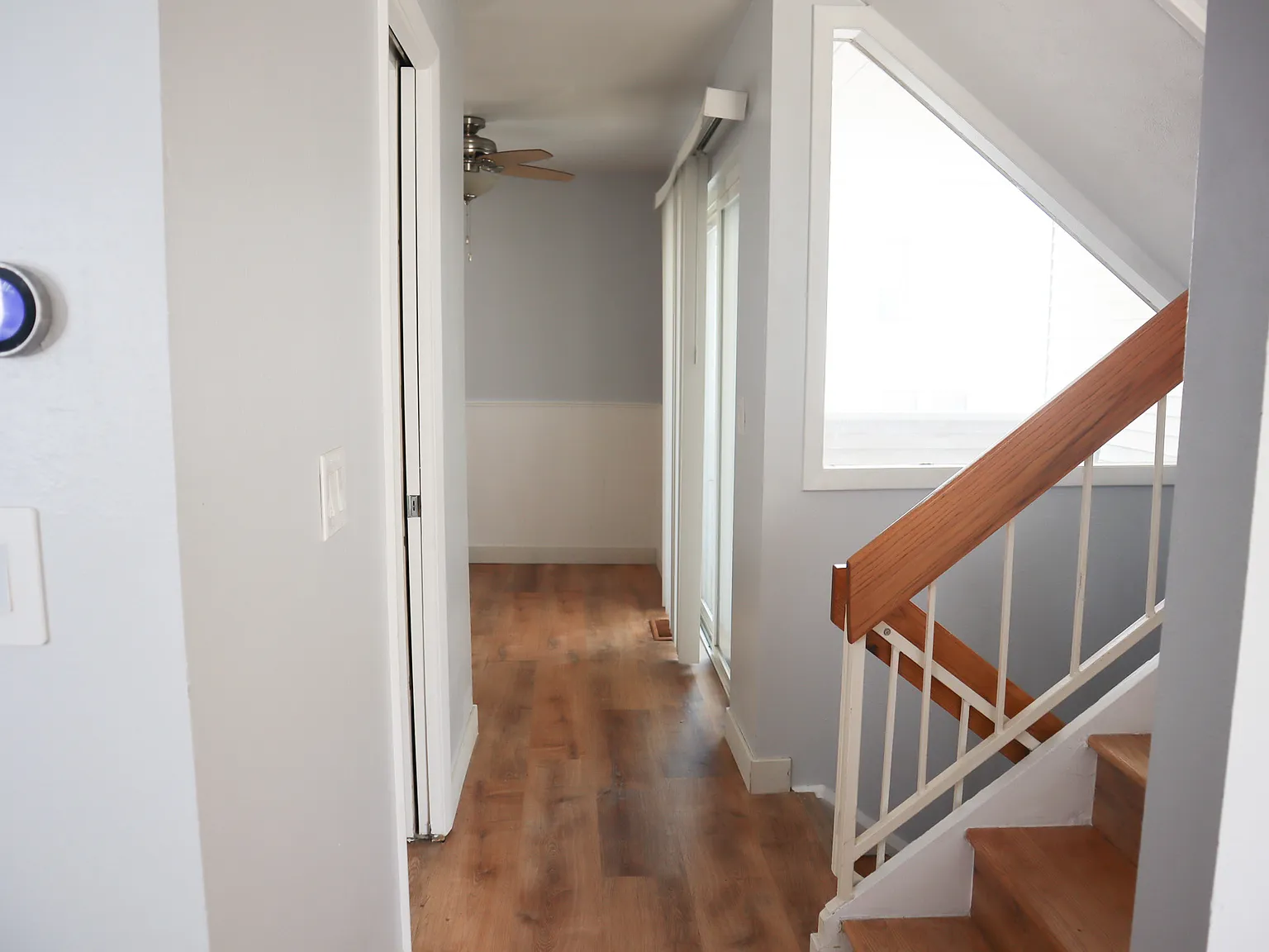 1050 S Monaco Pkwy — Photo 3
