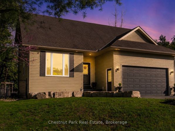6 Johnston St, Muskoka Lakes, ON P0B 1J0
