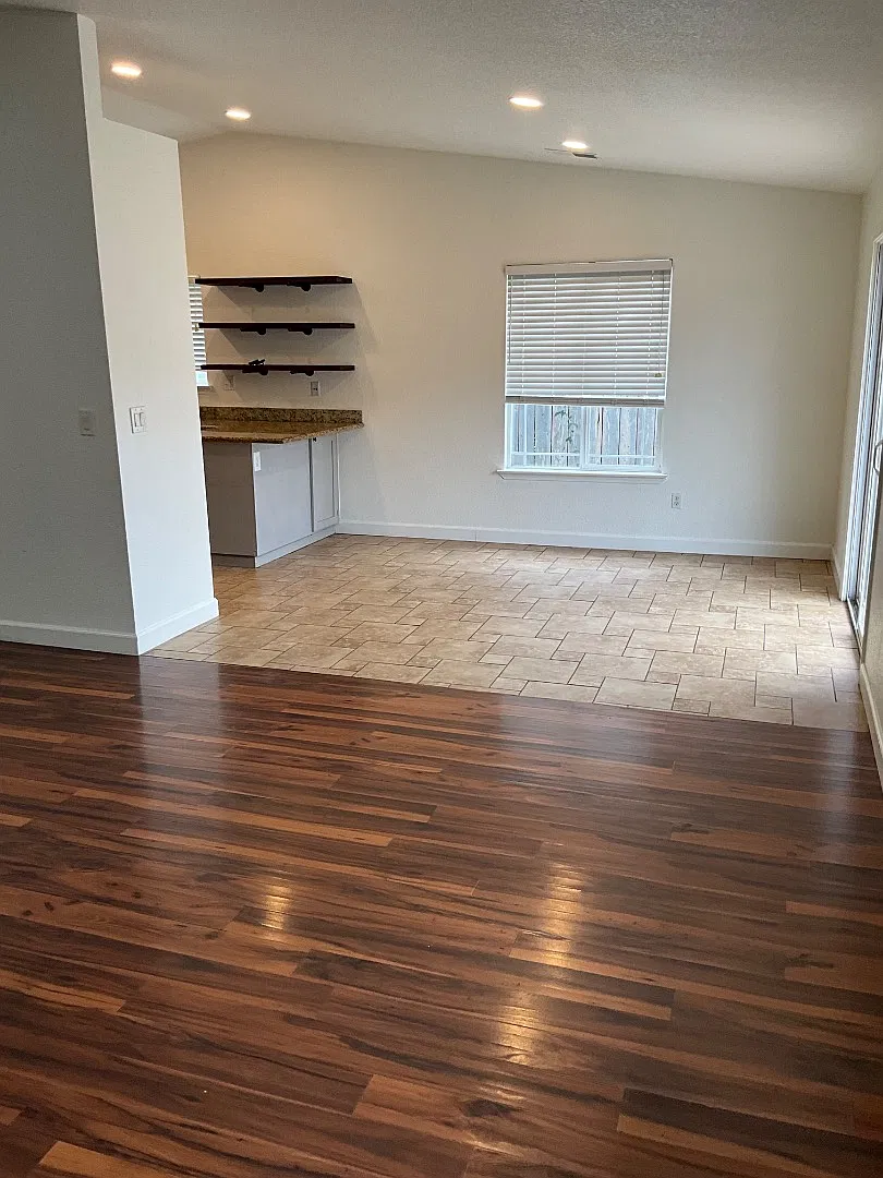 2533 Rita Ave — Photo 4
