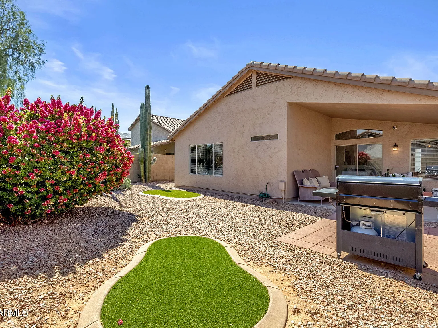 3 bed, 2.0 bath, 1358 sqft, $2,500 — Photo 3