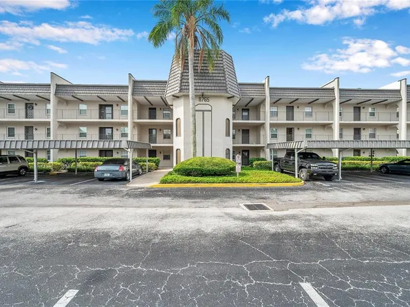 8765 Bardmoor Blvd APT 304, Seminole, FL 33777