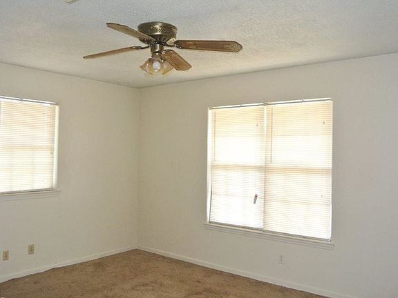 4th image of 11124 Mara Lynn Rd APT B