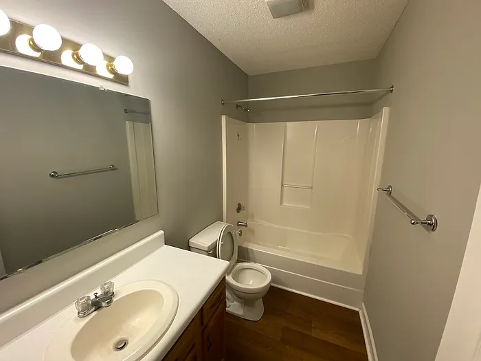 4326 Belcher St #B — Photo 6