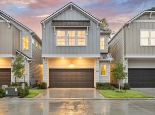 806 Glowing Dawn Dr, Houston, TX 77018