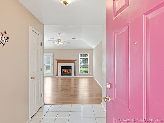 5th image of 5309 S Narcissus Ave