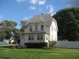 621 S Main St, Montgomery, IL 60538