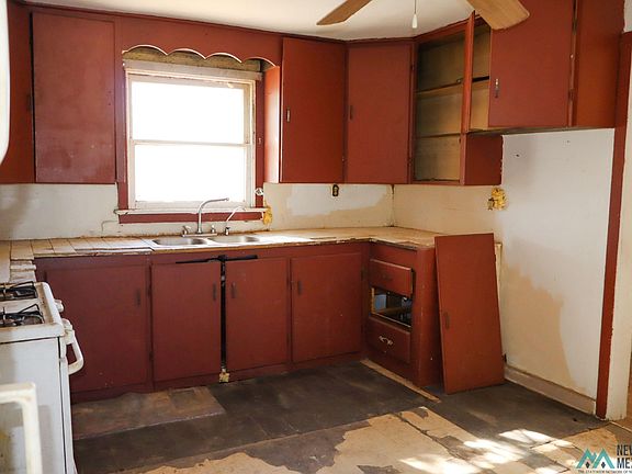 4th image of 1201 S Animas St