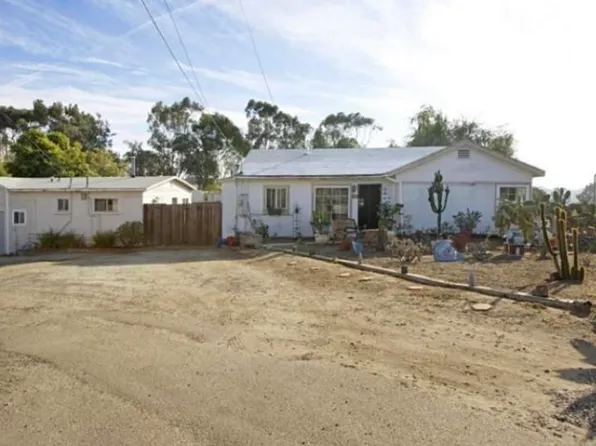 2245 Ivy Rd, Oceanside, CA 92054