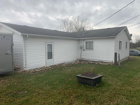 3rd image of 500 E 3rd St