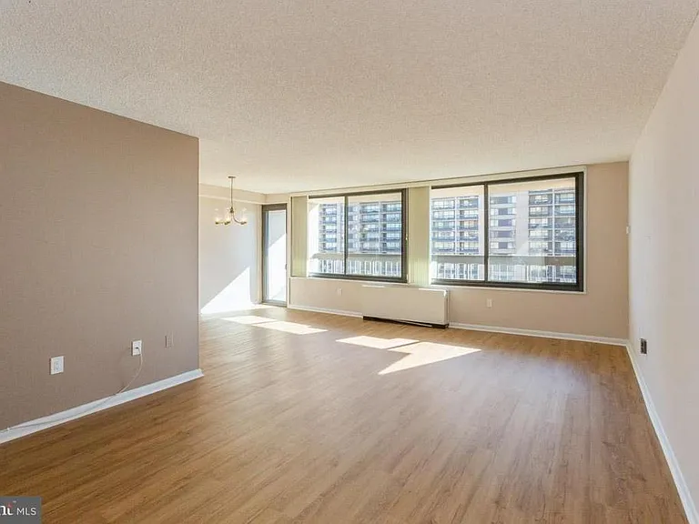 3701 S George Mason Dr #1702N — Photo 4