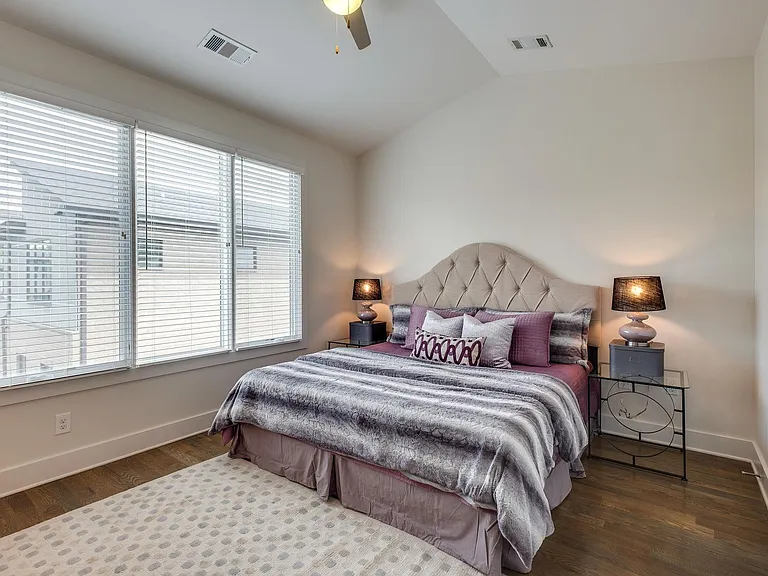 710 Melpark Dr — Photo 7