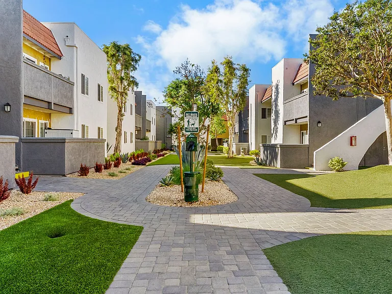 Solara Apartment Homes — Photo 21