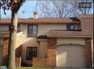 402 Danor Ct, Chesterbrook, PA 19087