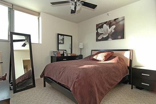 4th image of 600 N Dearborn St APT 1902