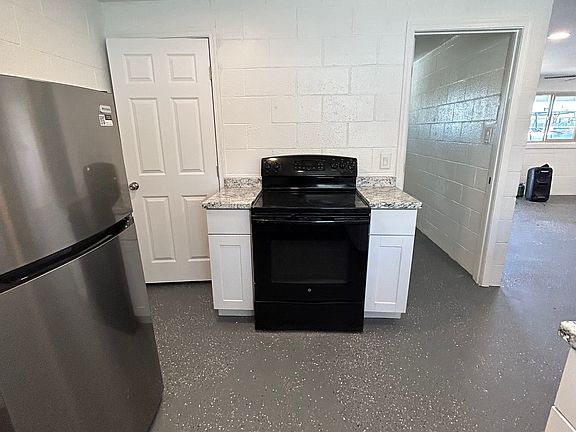 2nd image of 1540 W Desert Cove Ave #B