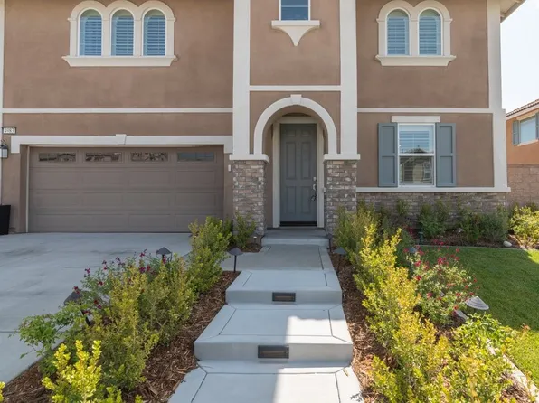 4983 Oak Moss Ave, Fontana, CA 92336