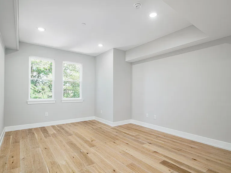 2709 W Jefferson St #B — Photo 6