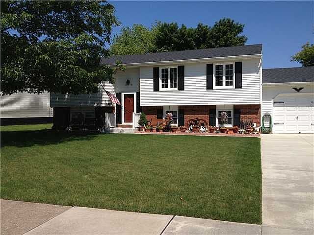 1st image of 255 Laurie Ln
