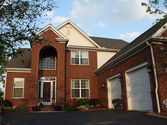 3rd image of 5530 Steele Ct