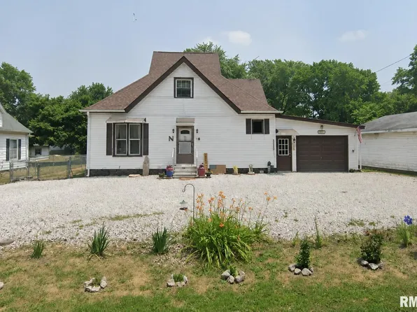 404 N Ewing St, Tallula, IL 62688