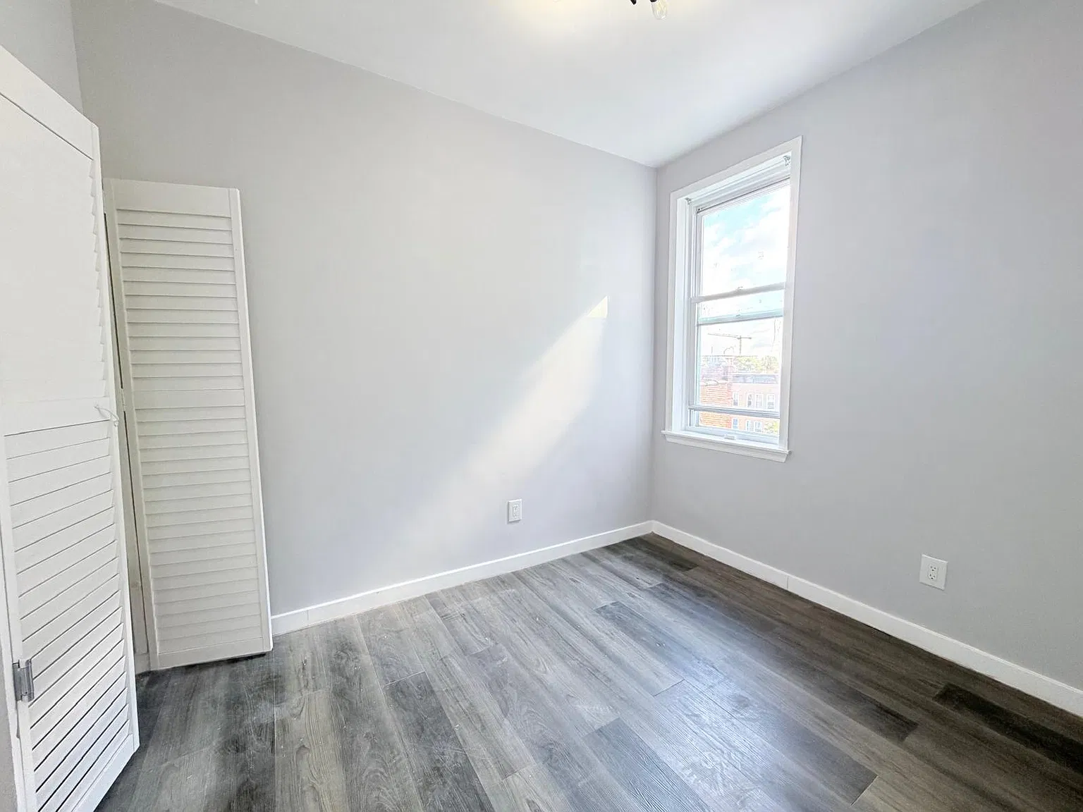 379 Ave C — Photo 2