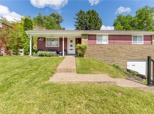 1303 Lakemont Dr, Pittsburgh, PA 15243