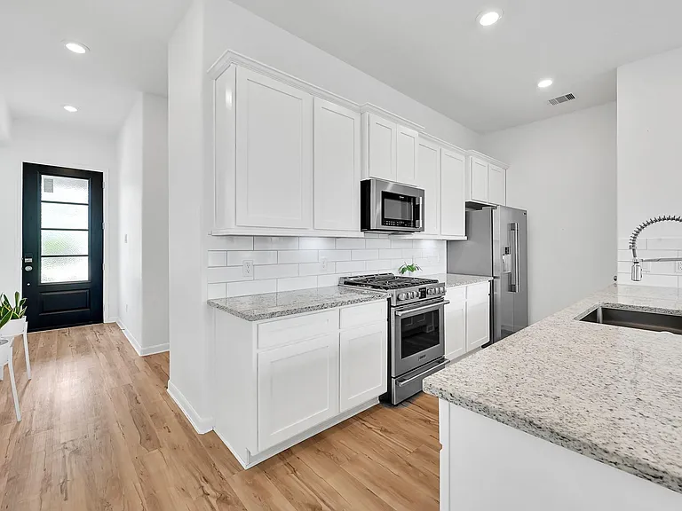 4027 Balboa Dr — Photo 5