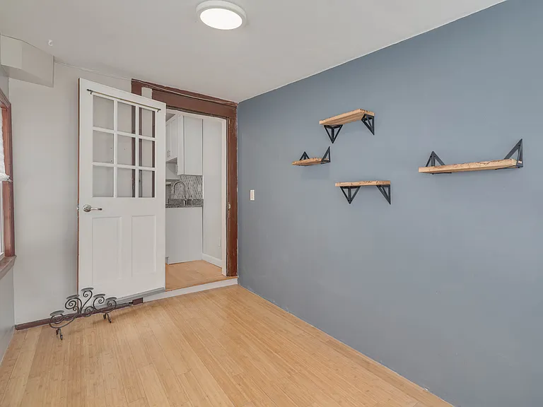 16 Forrester St — Photo 15