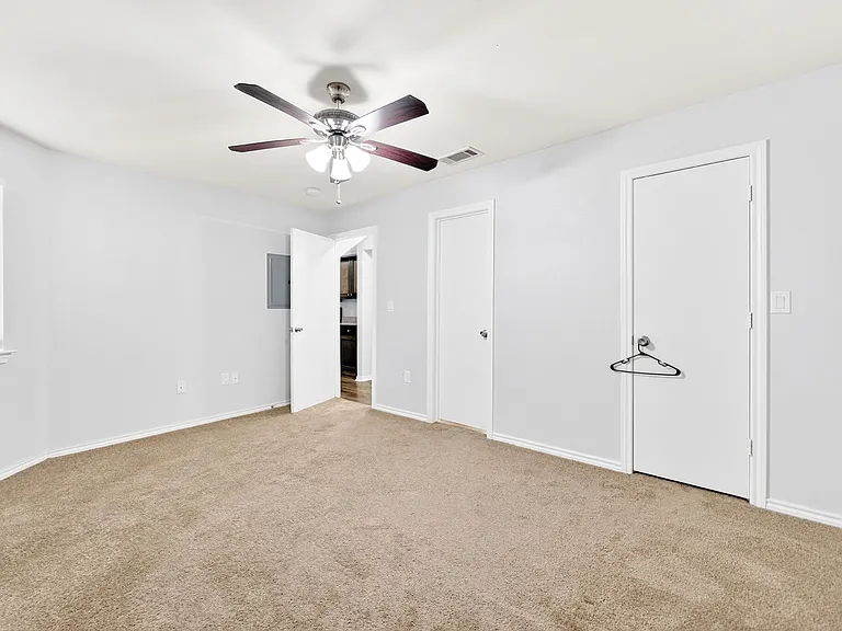 9837 Walnut St #208 — Photo 18